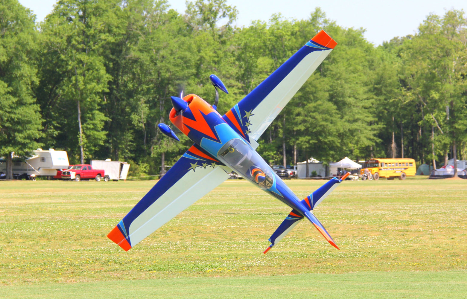 extra 300 electric rc plane