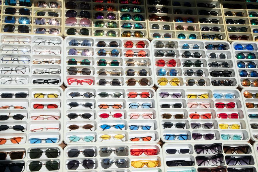 The Pros And Cons Of Shopping Online For Glasses & Sunglasses