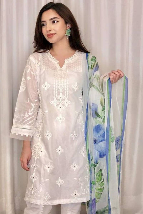 Summer lawn collection and dresses | Lawn Suits Online Pakistan ...