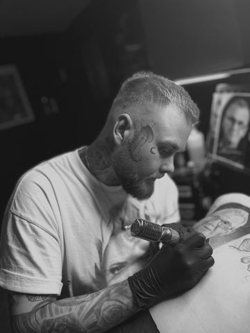 ANTON_WILHELMSSON_tattoo_artist