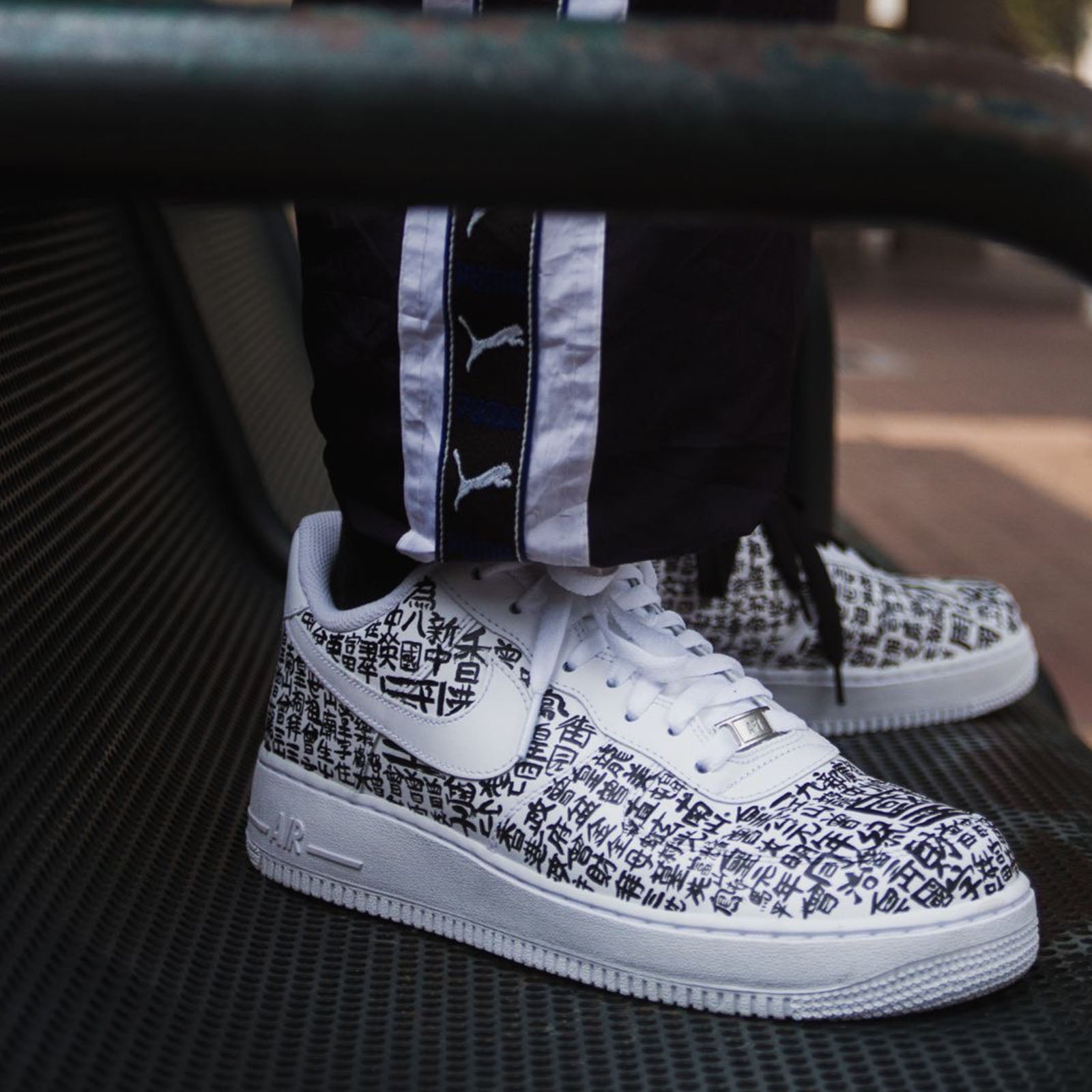 drawing on air force 1