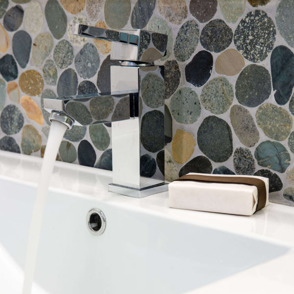 bathroom-standing-pebble-black-sumatra-pebble-rocks-in-stock