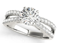 platinum diamond engagement ring 