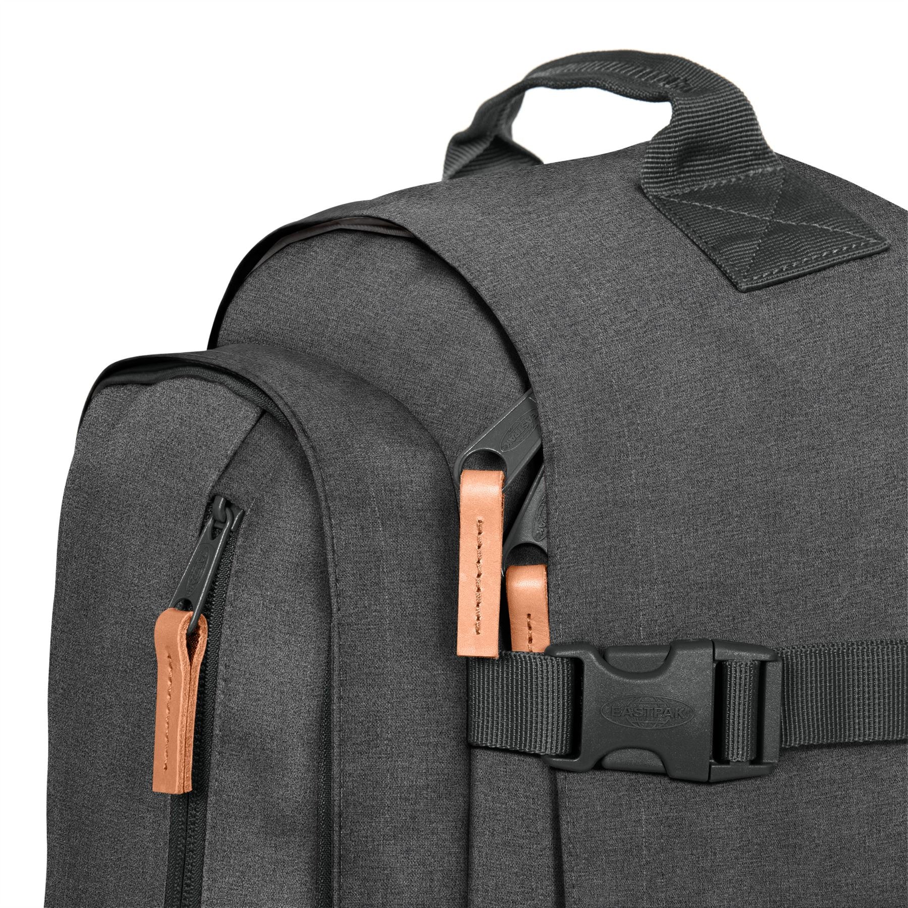 eastpak smallker