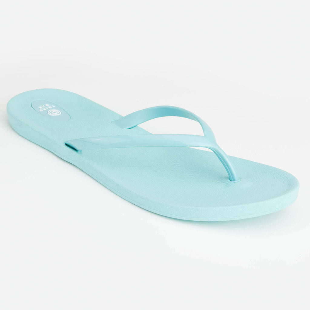 womens light blue flip flops