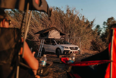 Roof top tent on a Suburu 