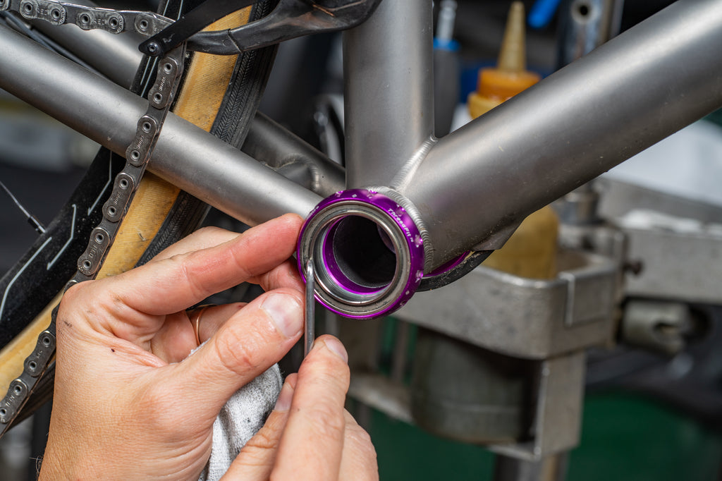 Servicing deals bottom bracket