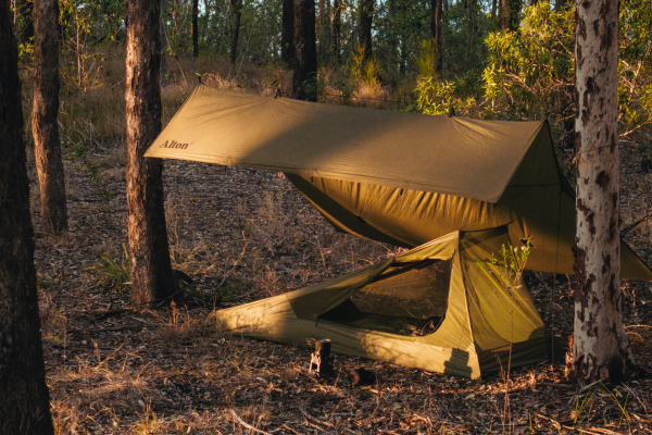 Bug Net Tent + 3m x 3m Tarp