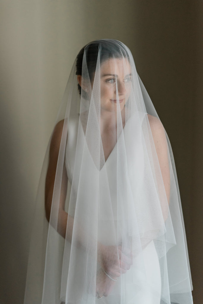 How to Attach the Wedding Veil to Your Hair: Best Tips – One