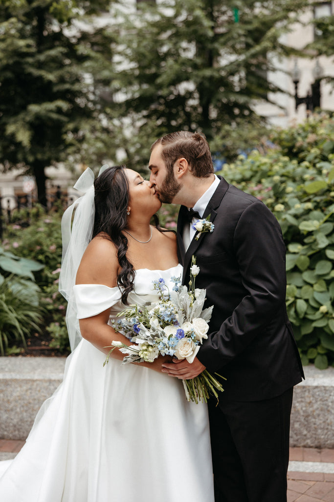 horsehair ribbon bow veil with half up half down hairstyle and long cathedral veil