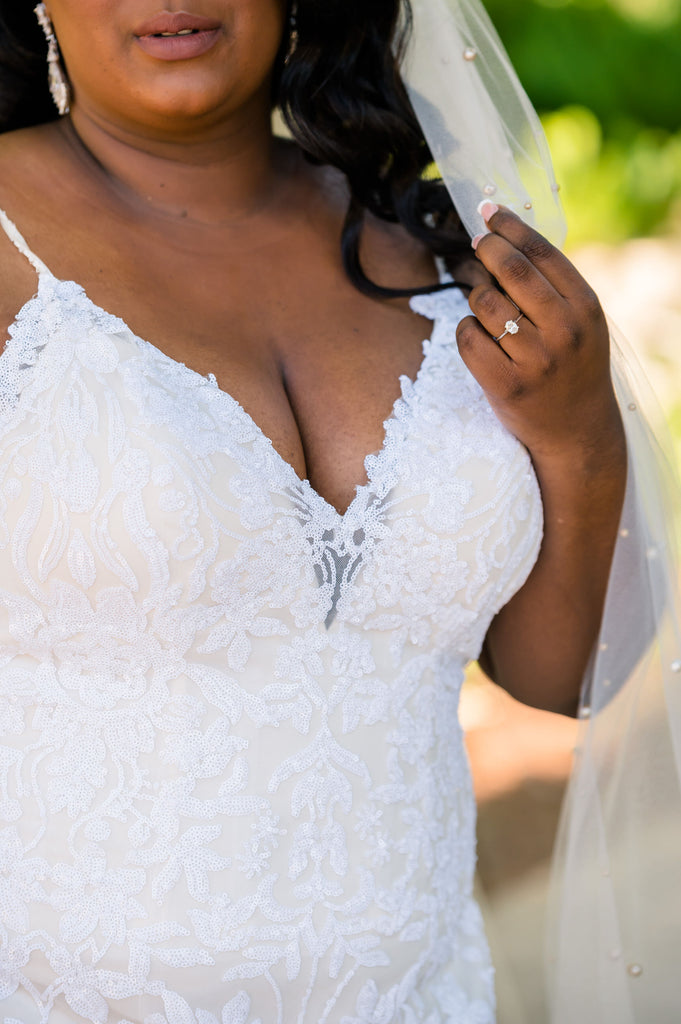 sparkle bridal veil with crystal plus sized wedding dress