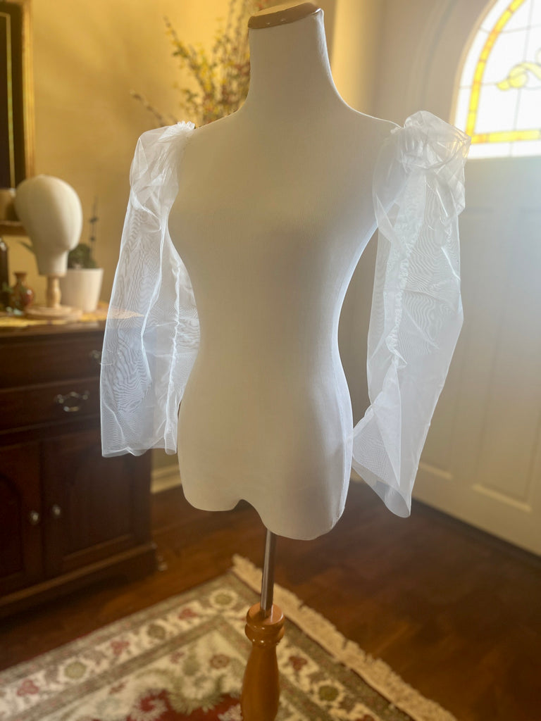 soft white bridal tulle sleeve set to cover arms on wedding dress