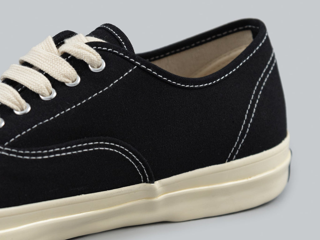 apasionado lado portón Trophy Clothing Mill Boat Shoes Black x Cream – Redcast Heritage Co.