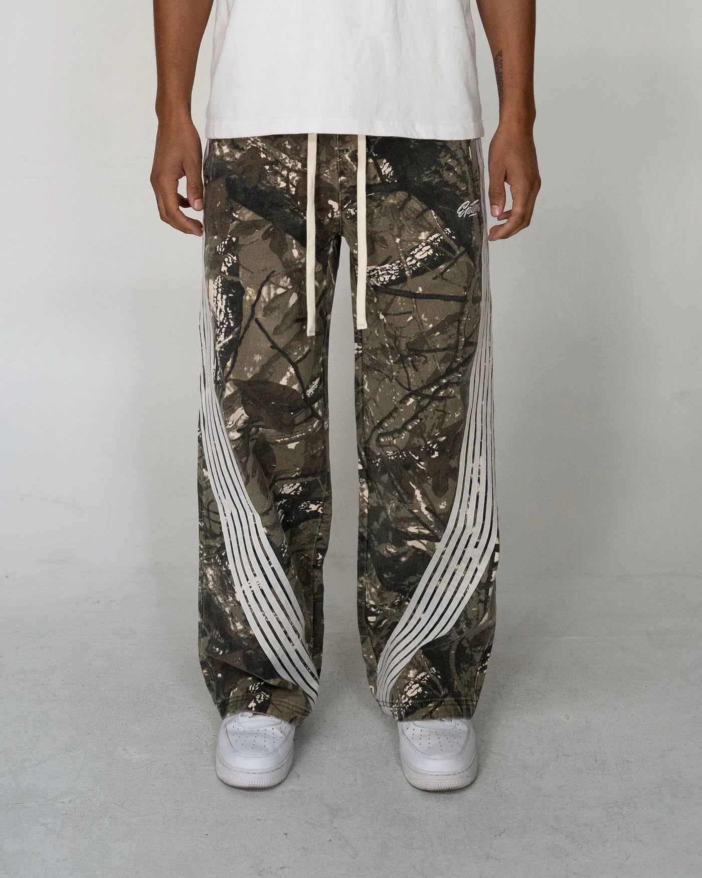 EPTM. EP11891 CAMO HIGHLAND PANTS