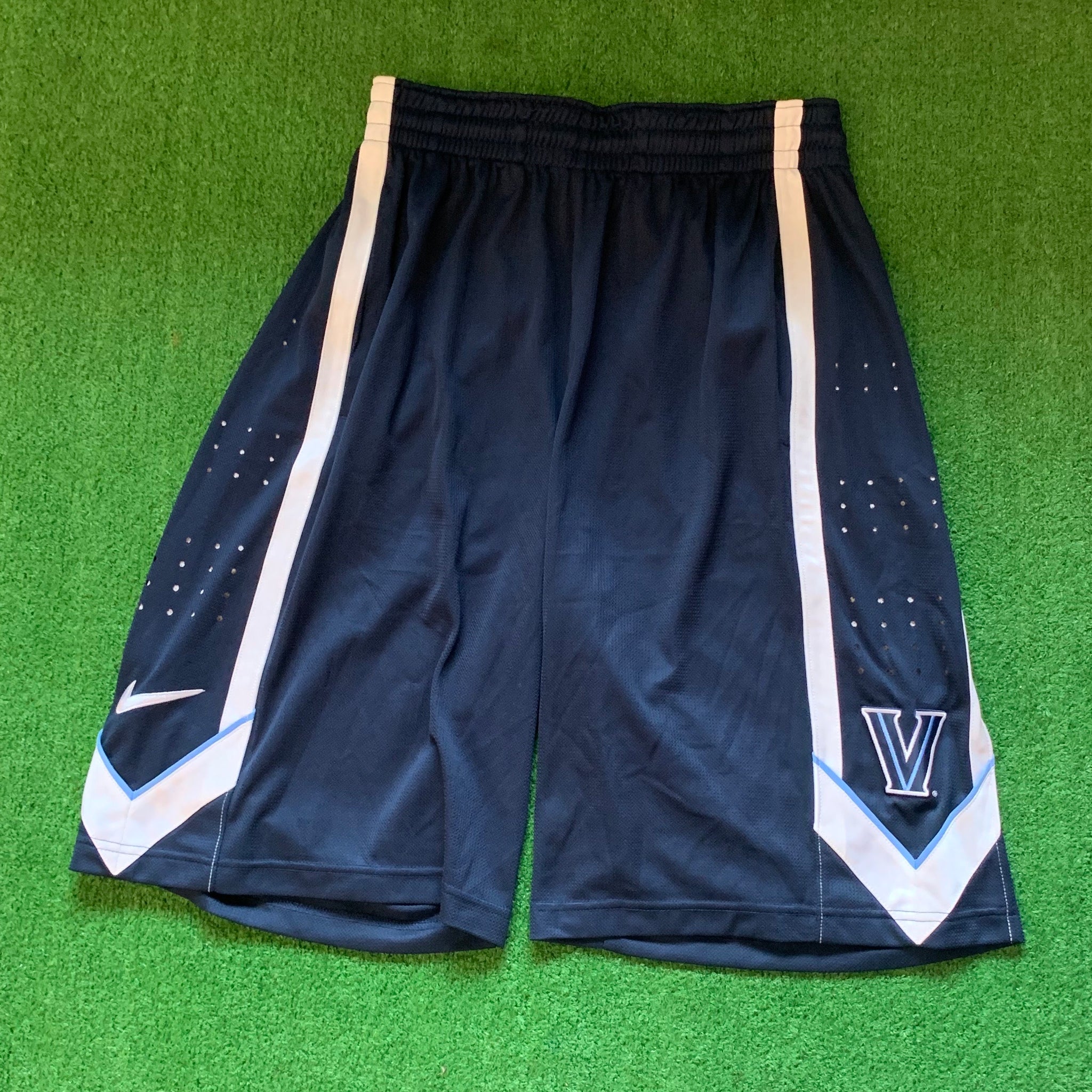villanova basketball shorts