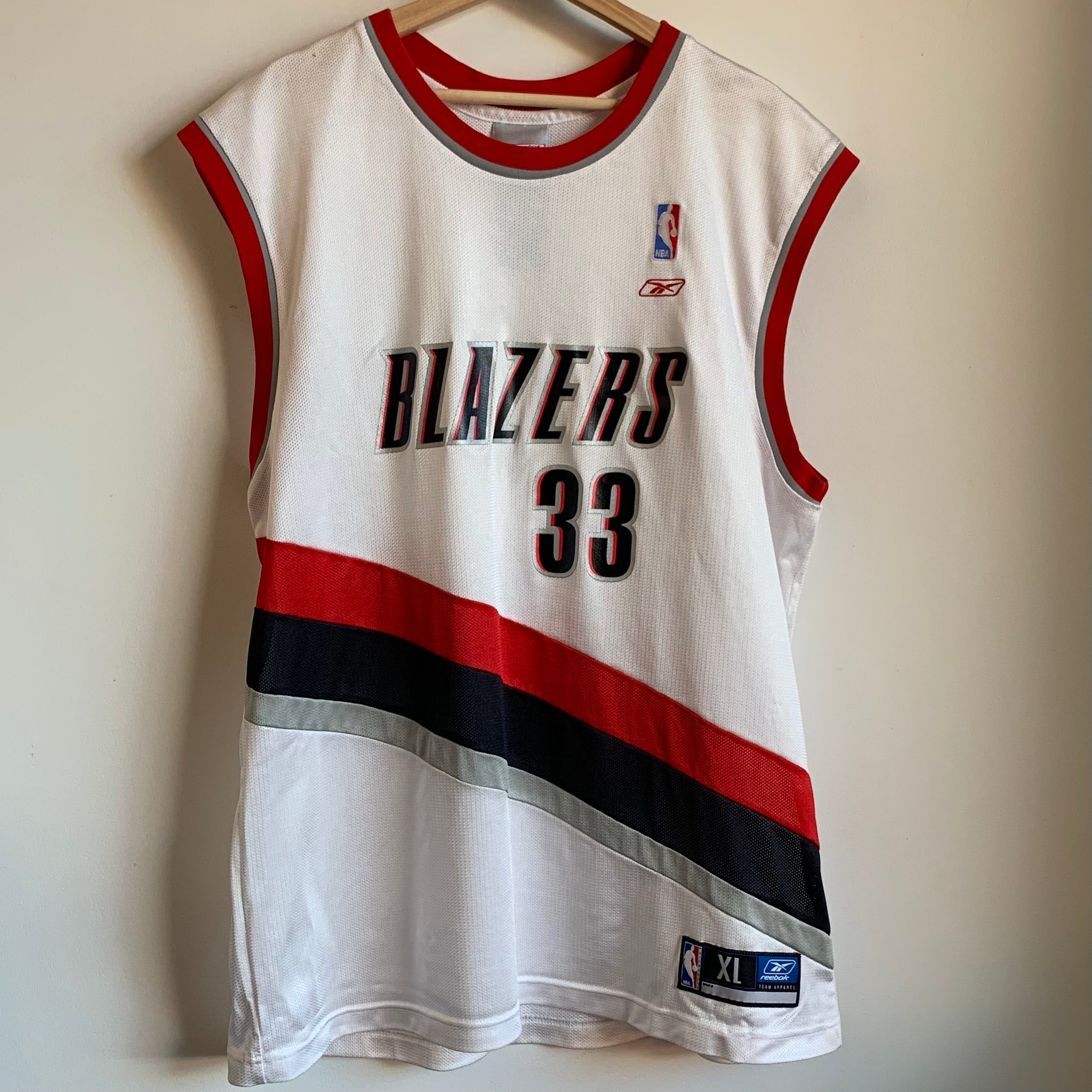 pippen blazers jersey