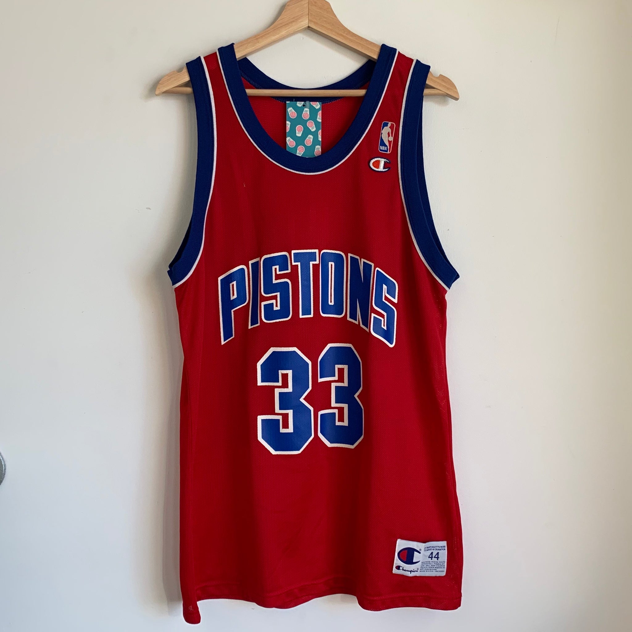 detroit pistons red jersey