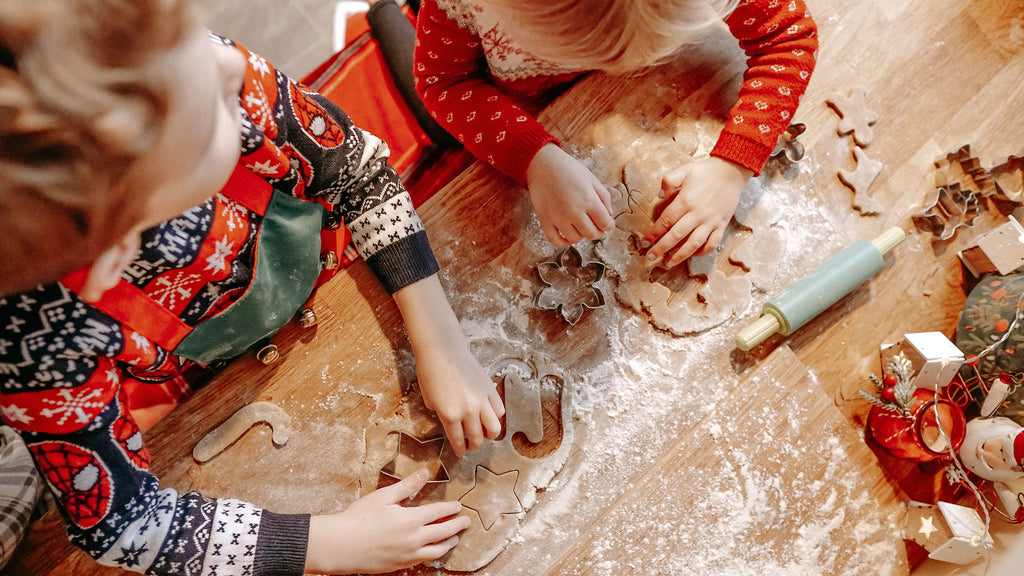 making christmas cookies as a family holiday tradition with kids