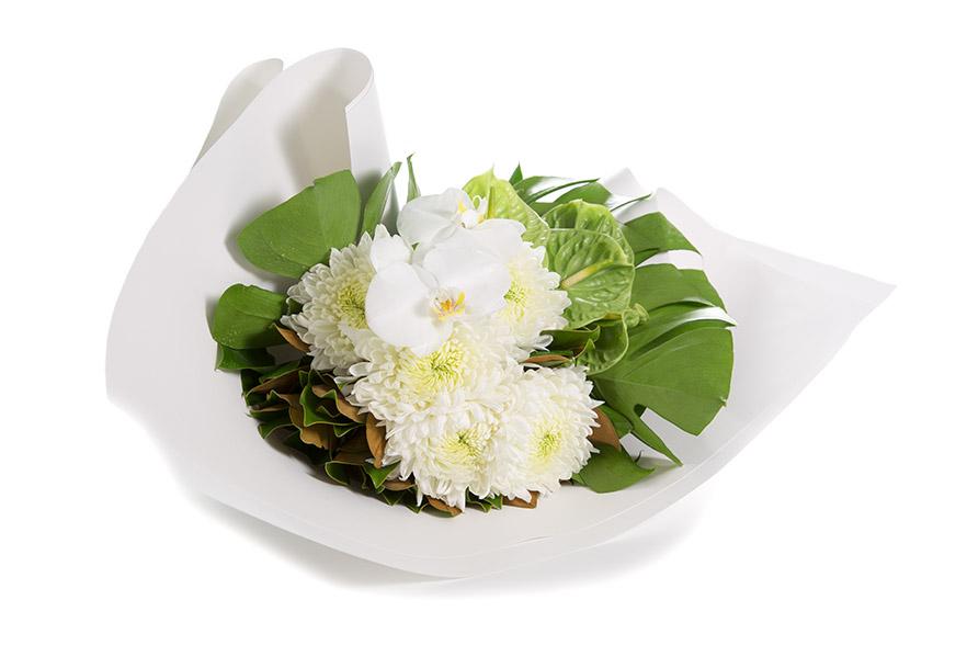 White and green bouquet ready for flower delivery in Melblourne
