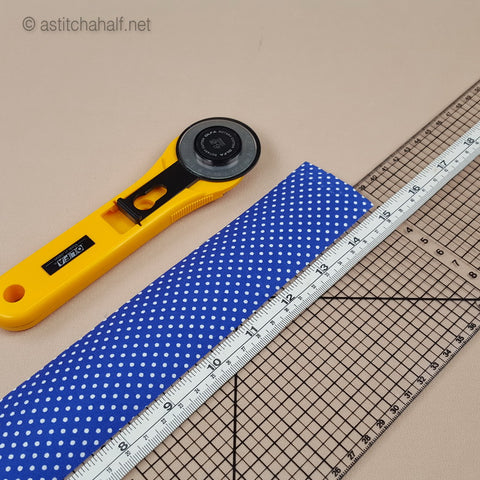 How to: Make a Fully Lined Wrist Clutch in your Hoop | Tutorials and ...
