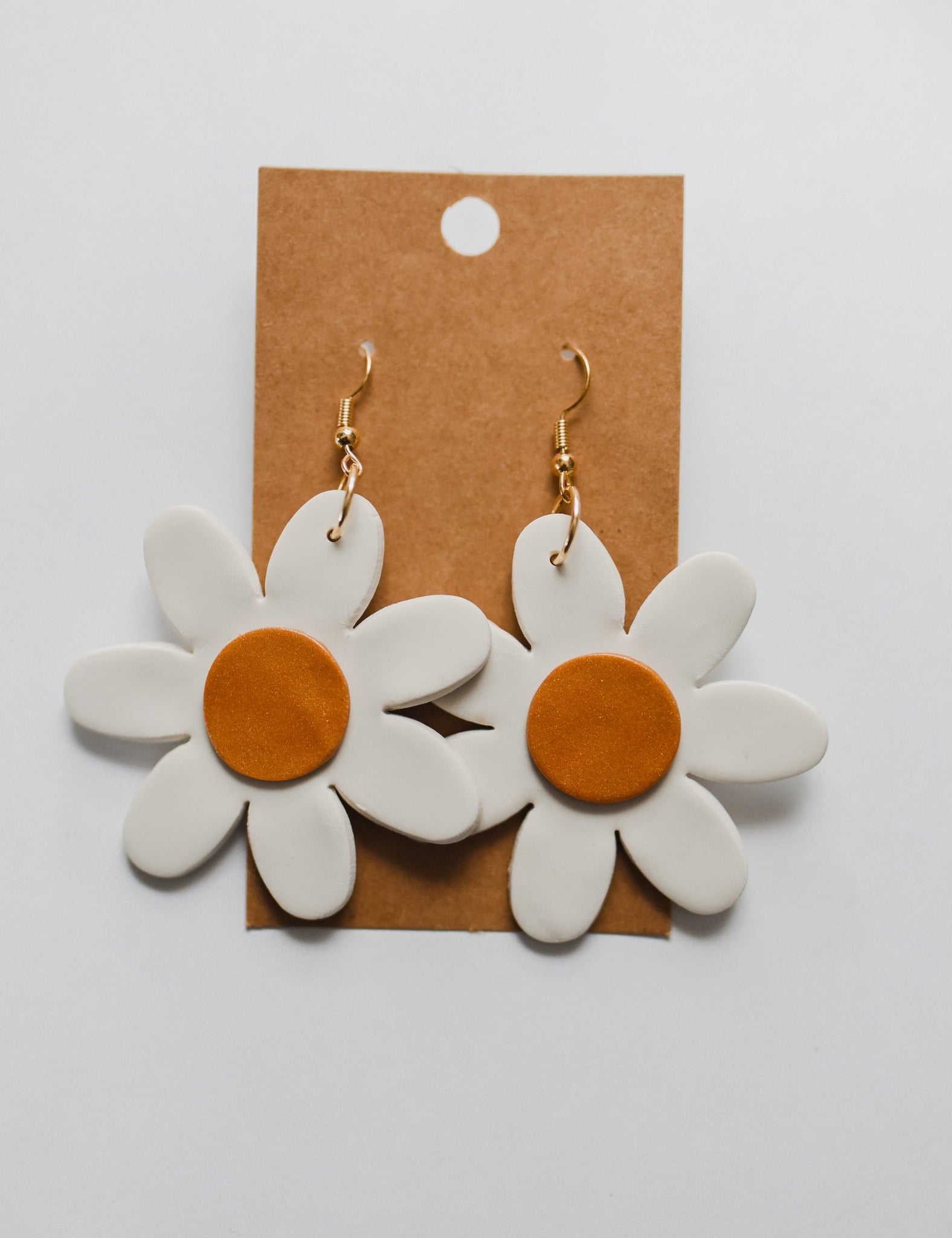 polymer clay daisy earrings