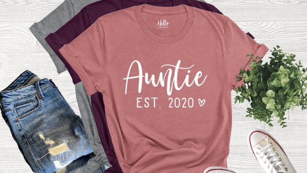 pink shirt announcing wearer will be an aunty