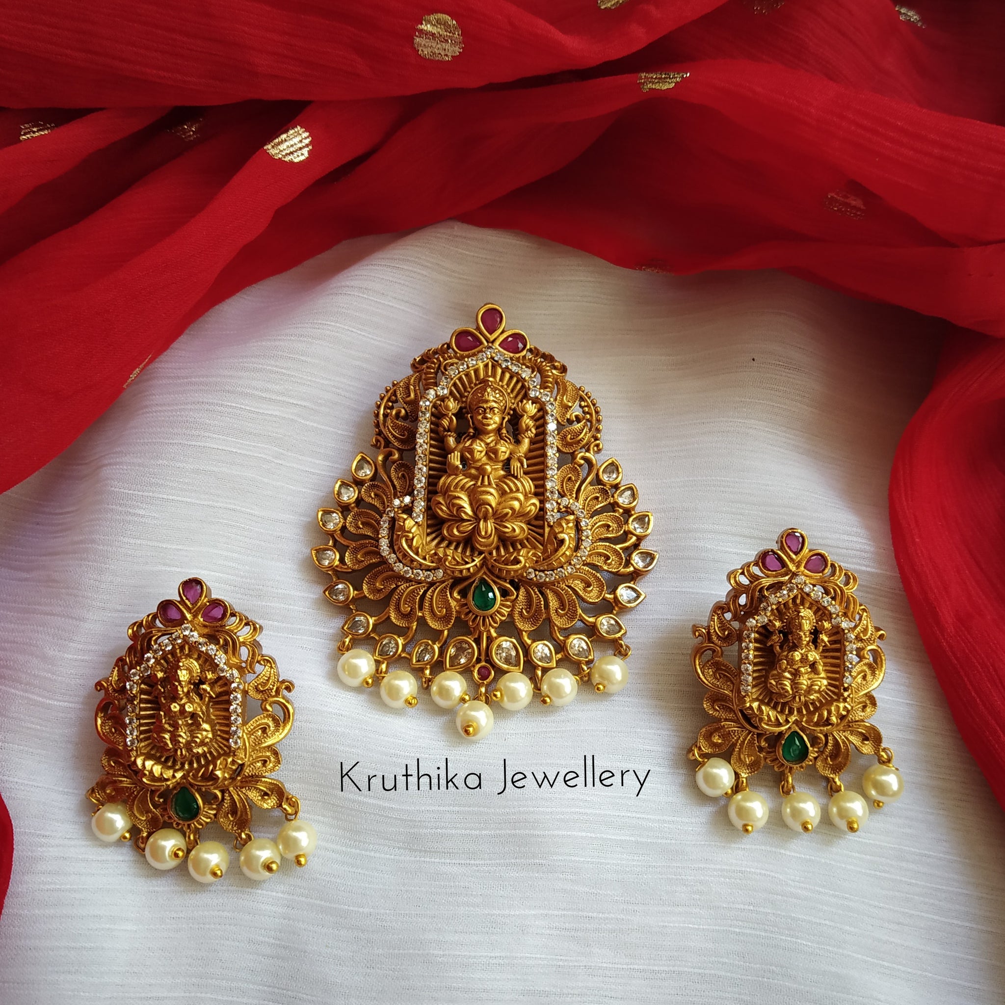 Lakshmi pendant set – Kruthika Jewellery