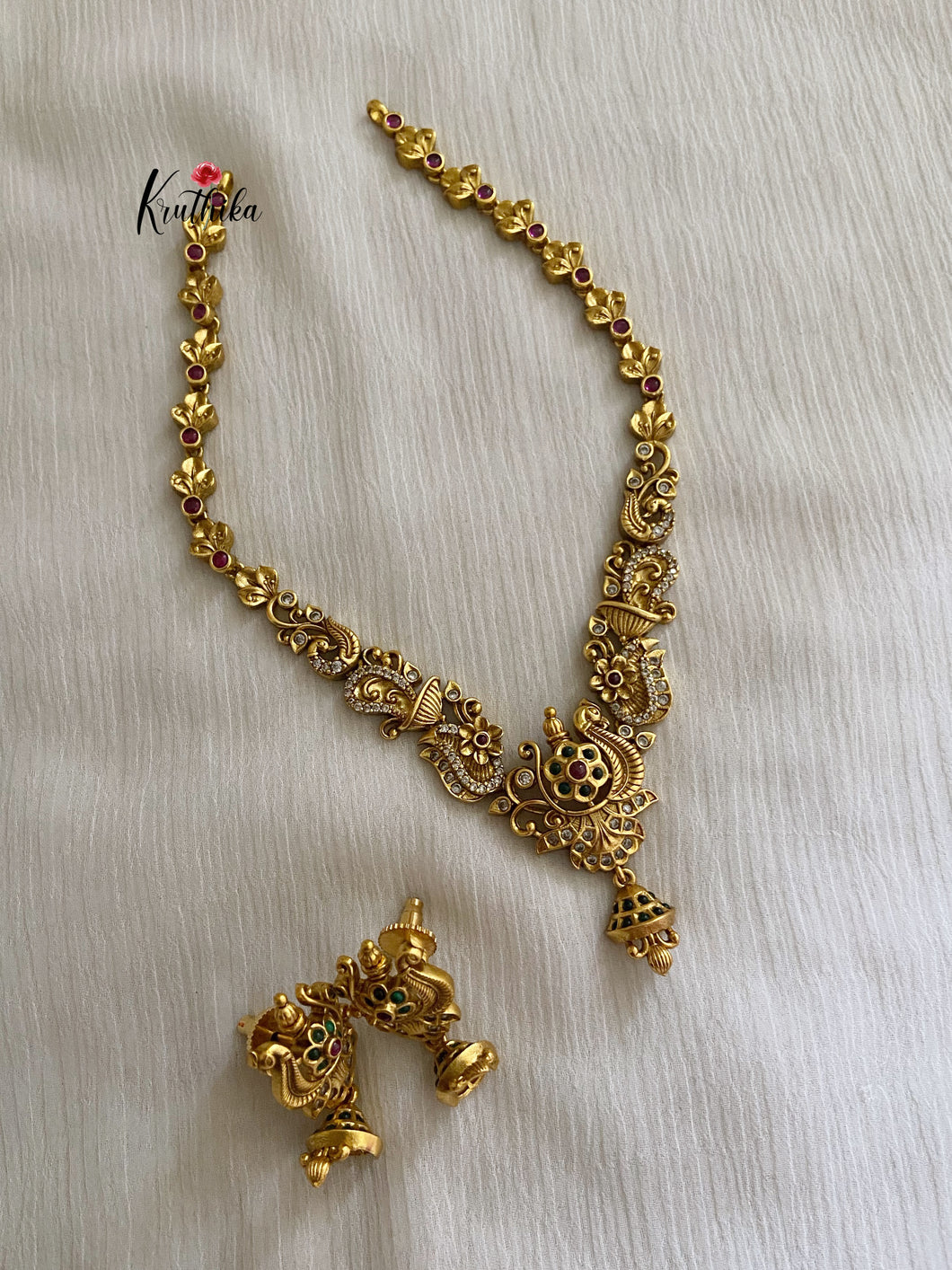 simple antique jewellery necklace