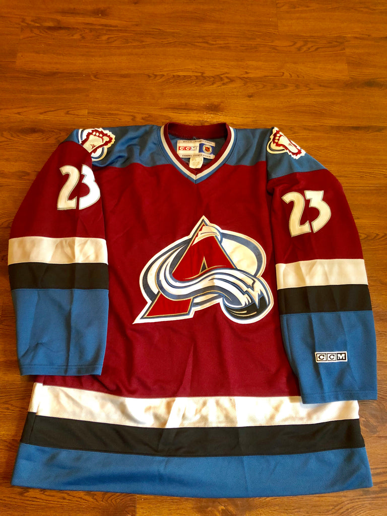 colorado avalanche throwback jersey