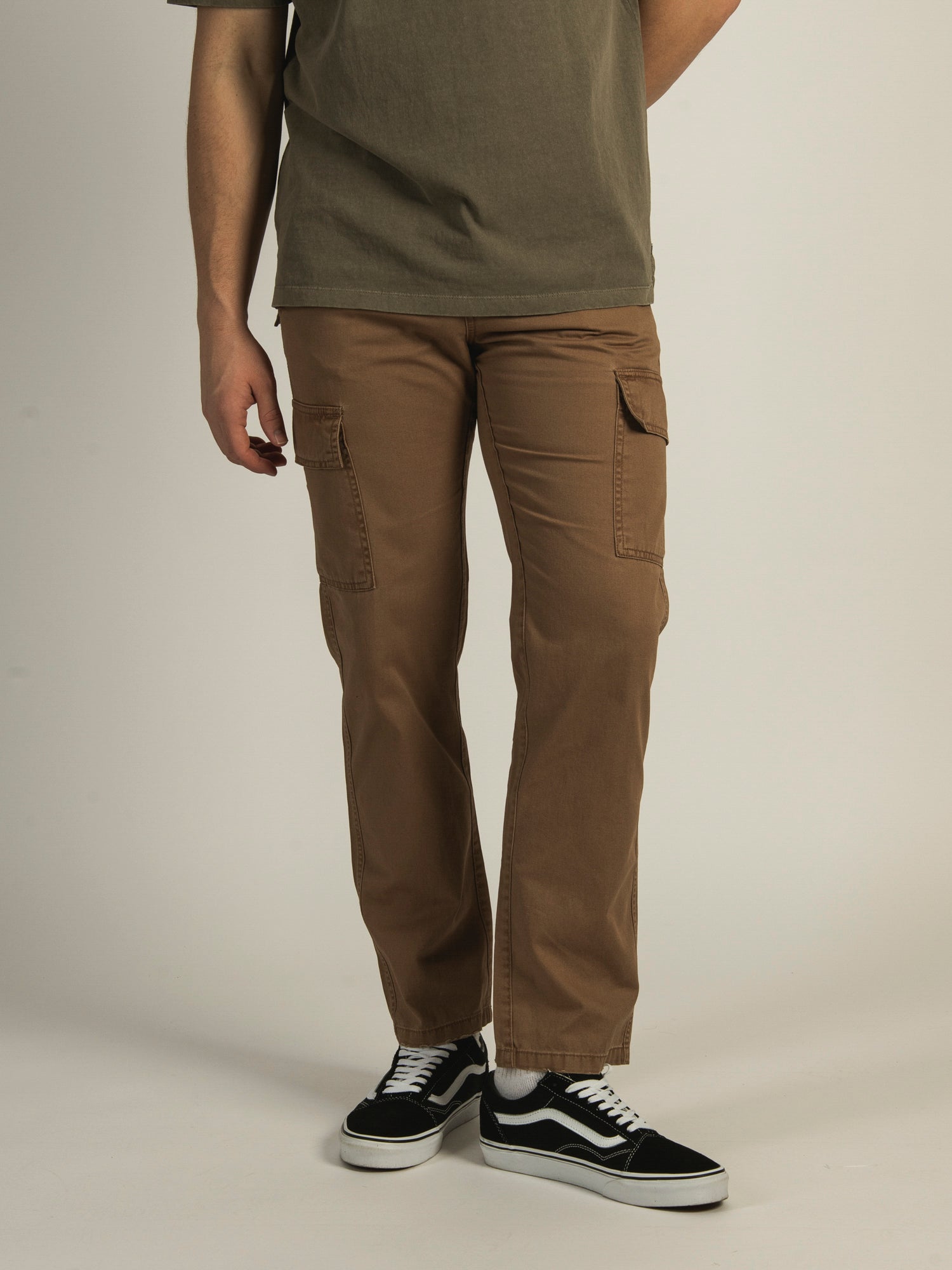 Dickies Men's Regular Fit Twill Cargo Pants - Desert Sand — Dave's