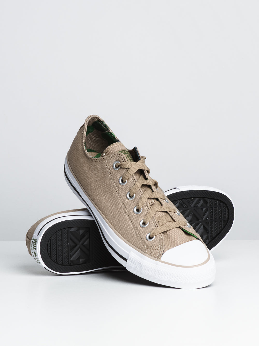 MENS CHUCK TAYLOR ALL-STARS CLASSIC 