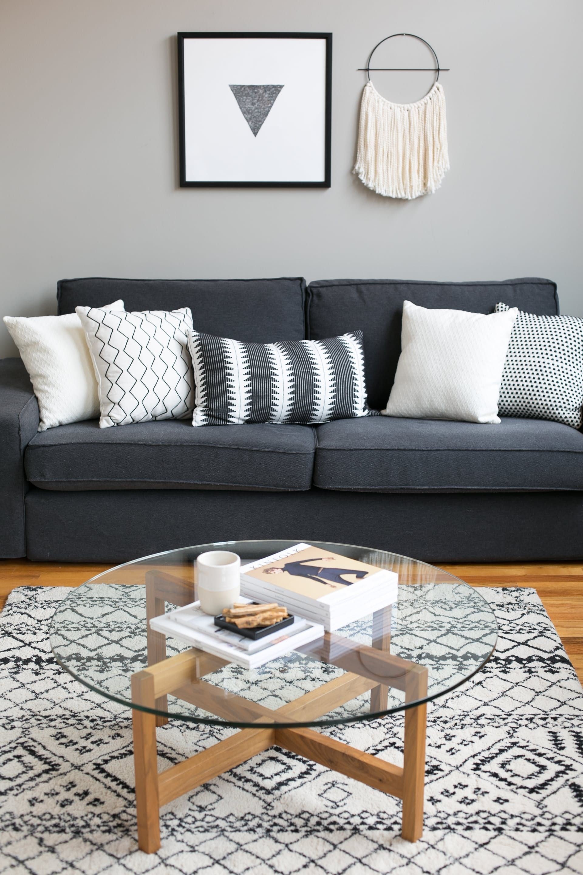 7 Must Have Accessories For The Modern Living Room Minimal Spark