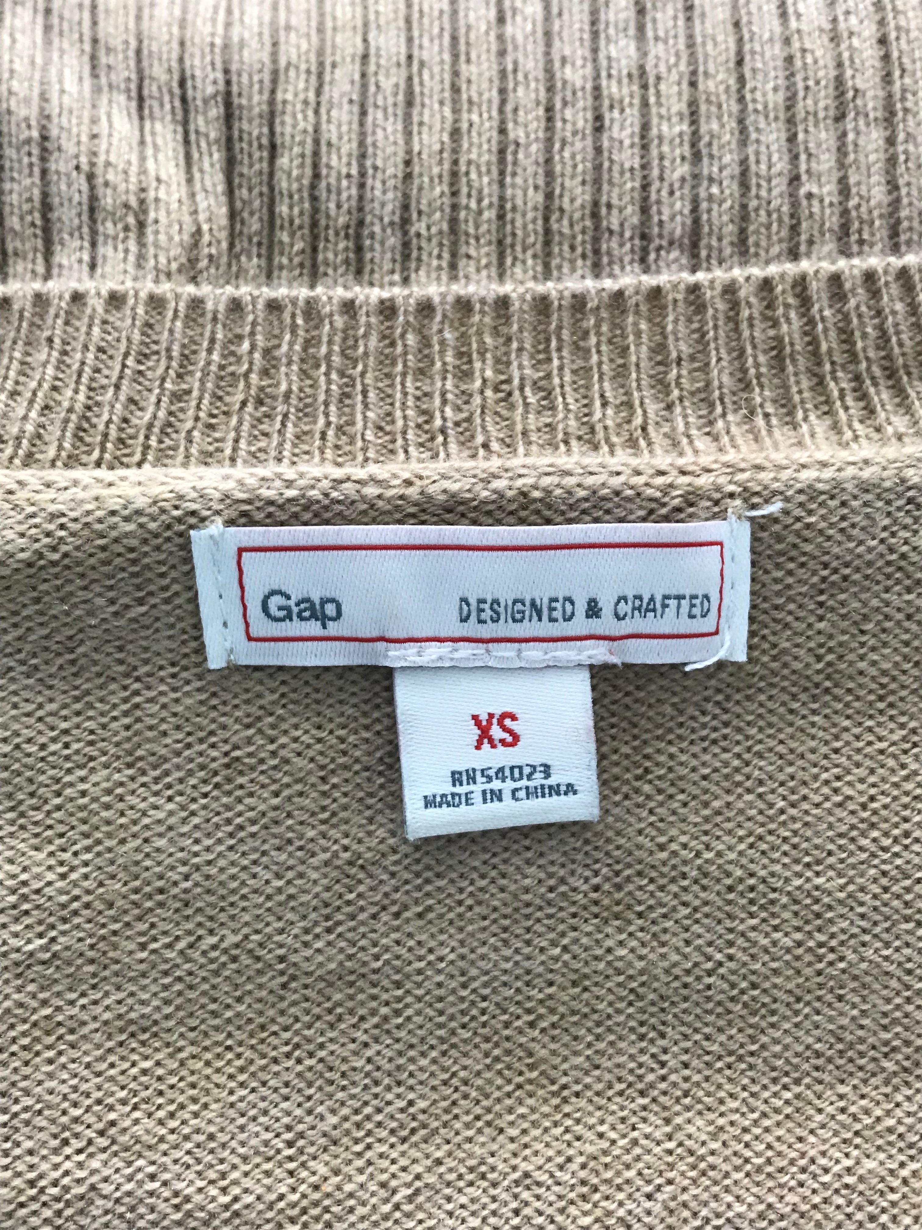gap rn 54023 sweater