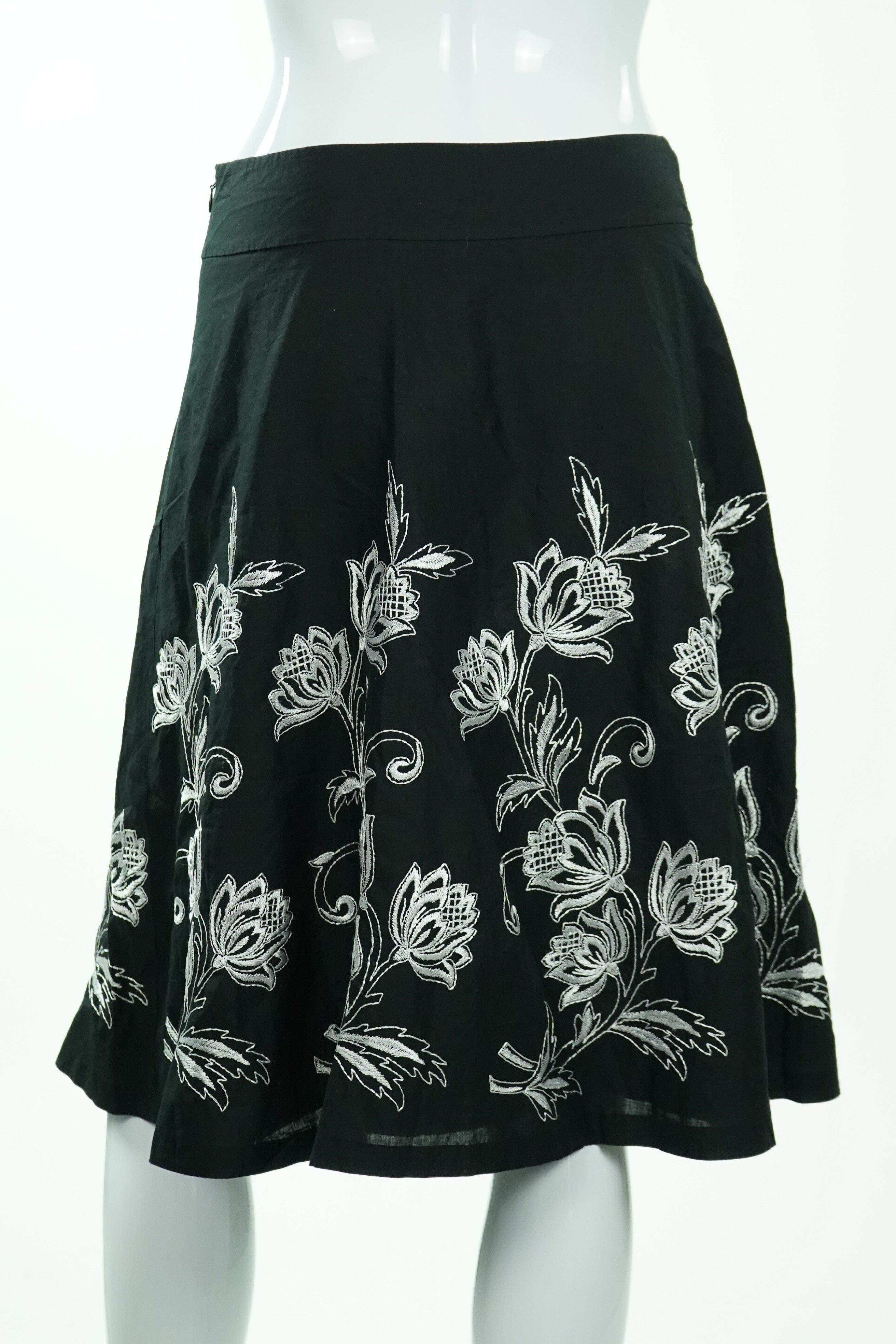 black and white floral skirt