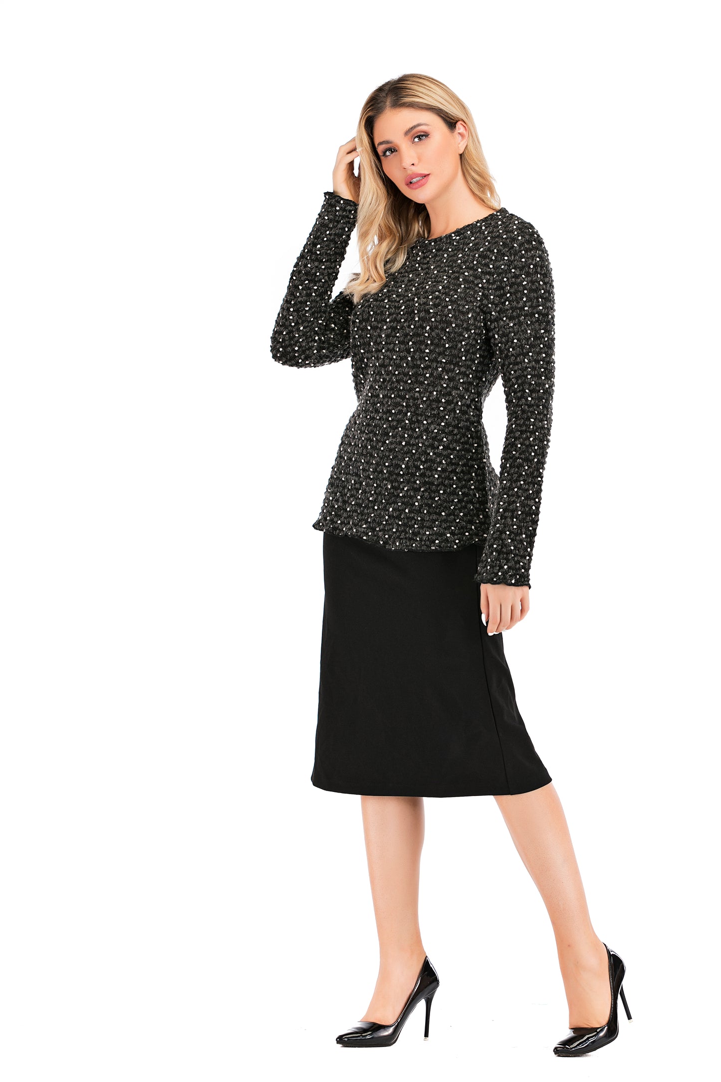 Elegant Black & White Long Sleeve Sweater - seilerlanguageservices