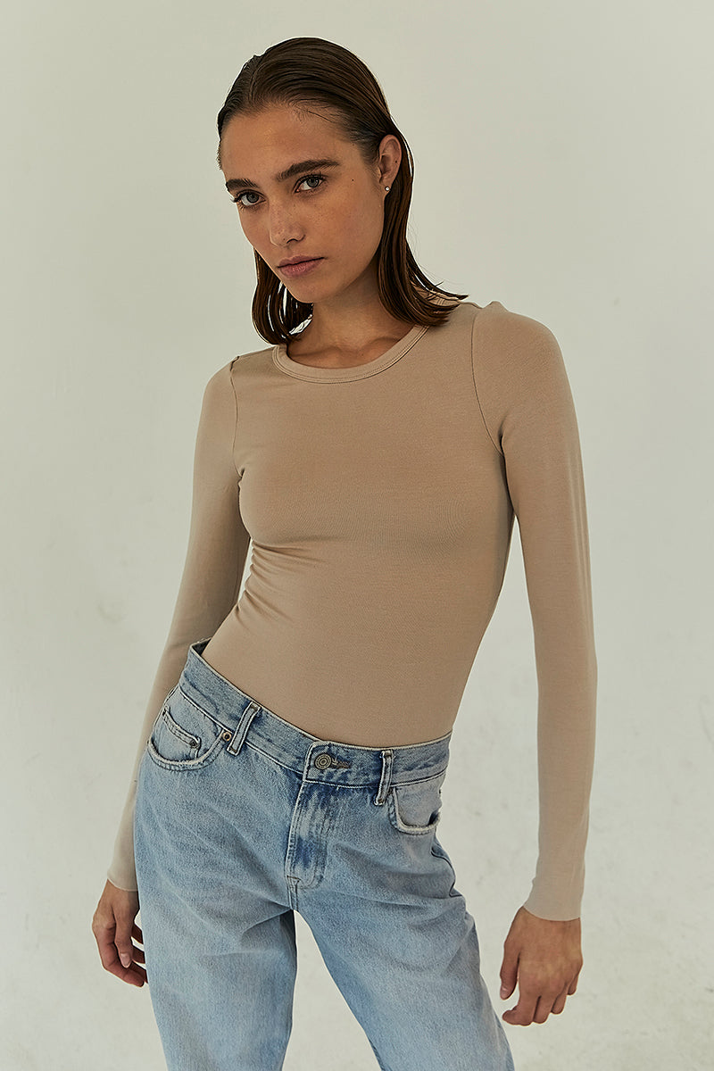 No Bra Club Cropped SS Crew