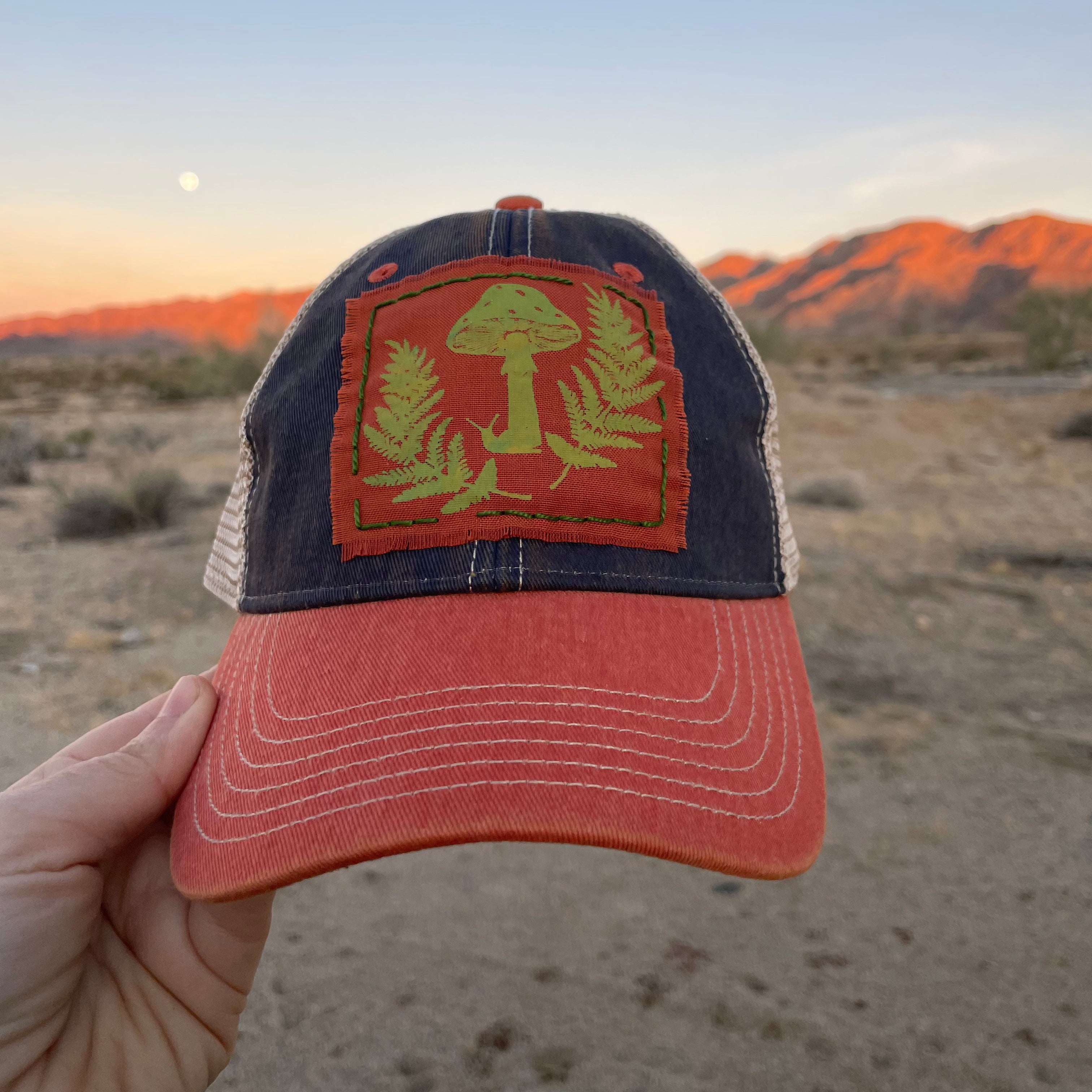 Mushroom ๐ Fern ๐ฟ Hat - Joshua Tree, California