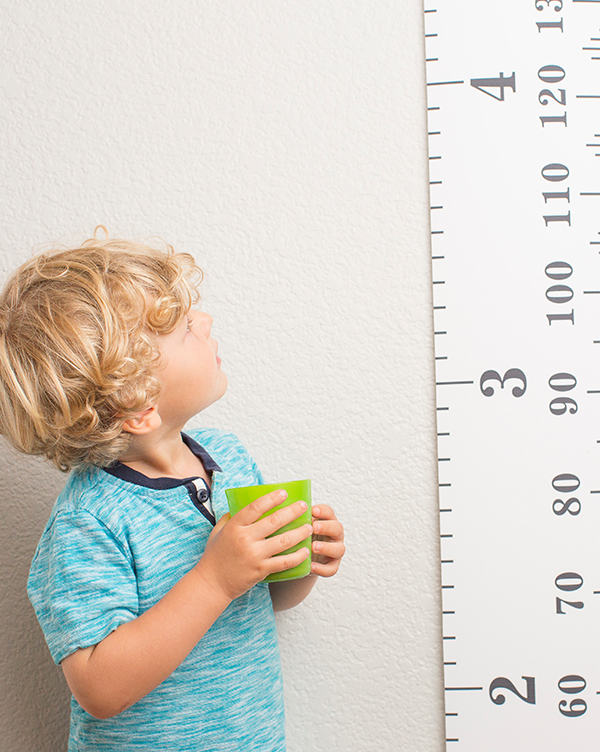 how-to-measure-your-children-s-height-at-home