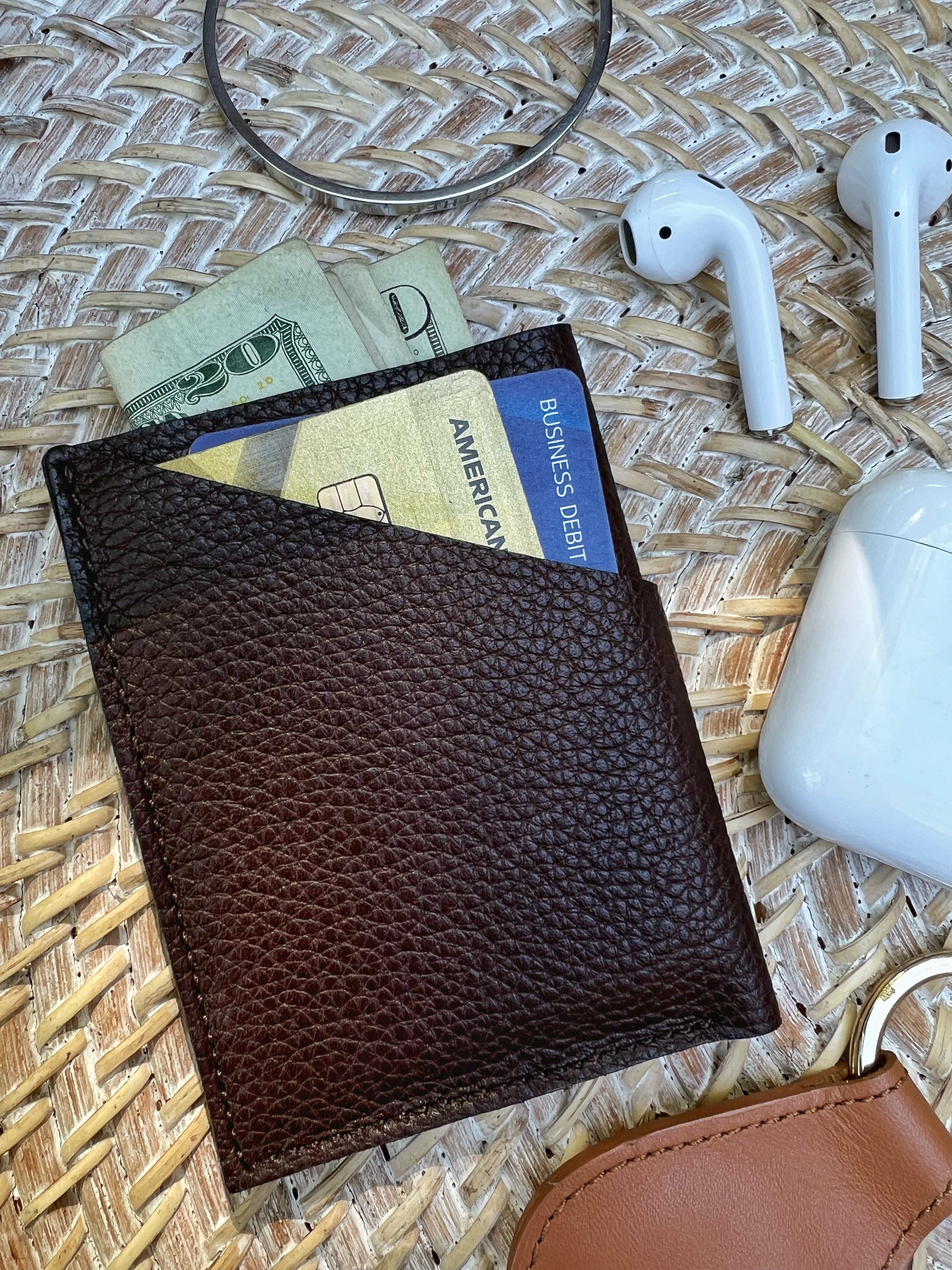 20 Professional Corporate Gifts Idea Under $100 | Rustic Leather Card & Cash Holder