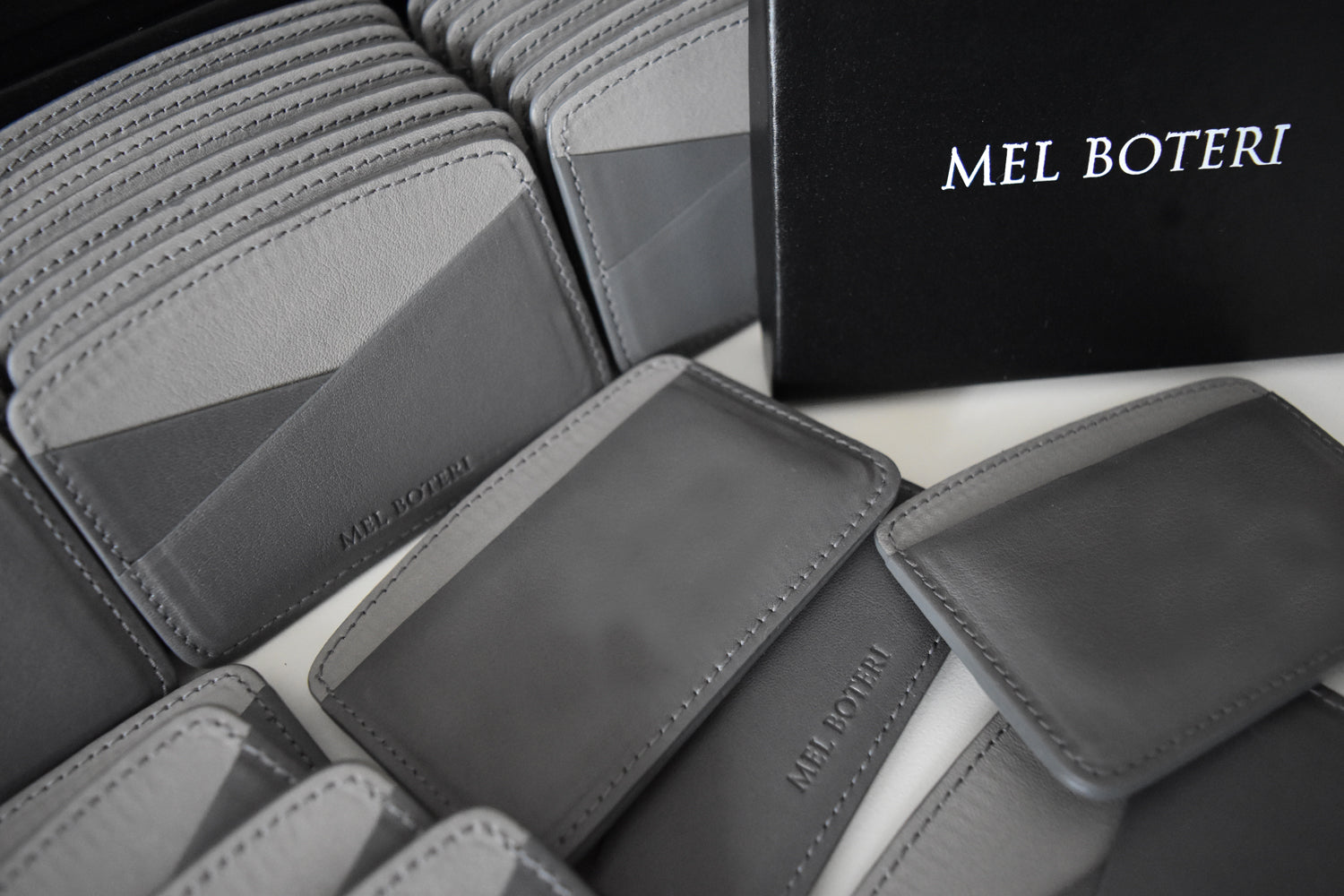 25 Professional Corporate Gift Ideas Under $100 | Mel Boteri Fashion Partners | Slim Fit Card Holder
