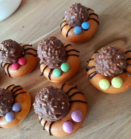 Mini Donuts Halloween spinnen SuperRoots Cichoreiwortelvezel gezond bakken