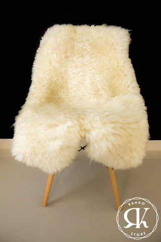 Piel de oveja en una silla Chile