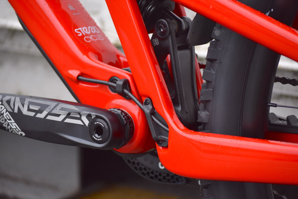 Santa Cruz V10 8 rear brake hose routing