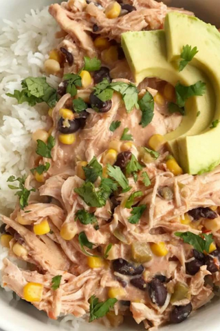 slow cooker creamy fiesta chicken