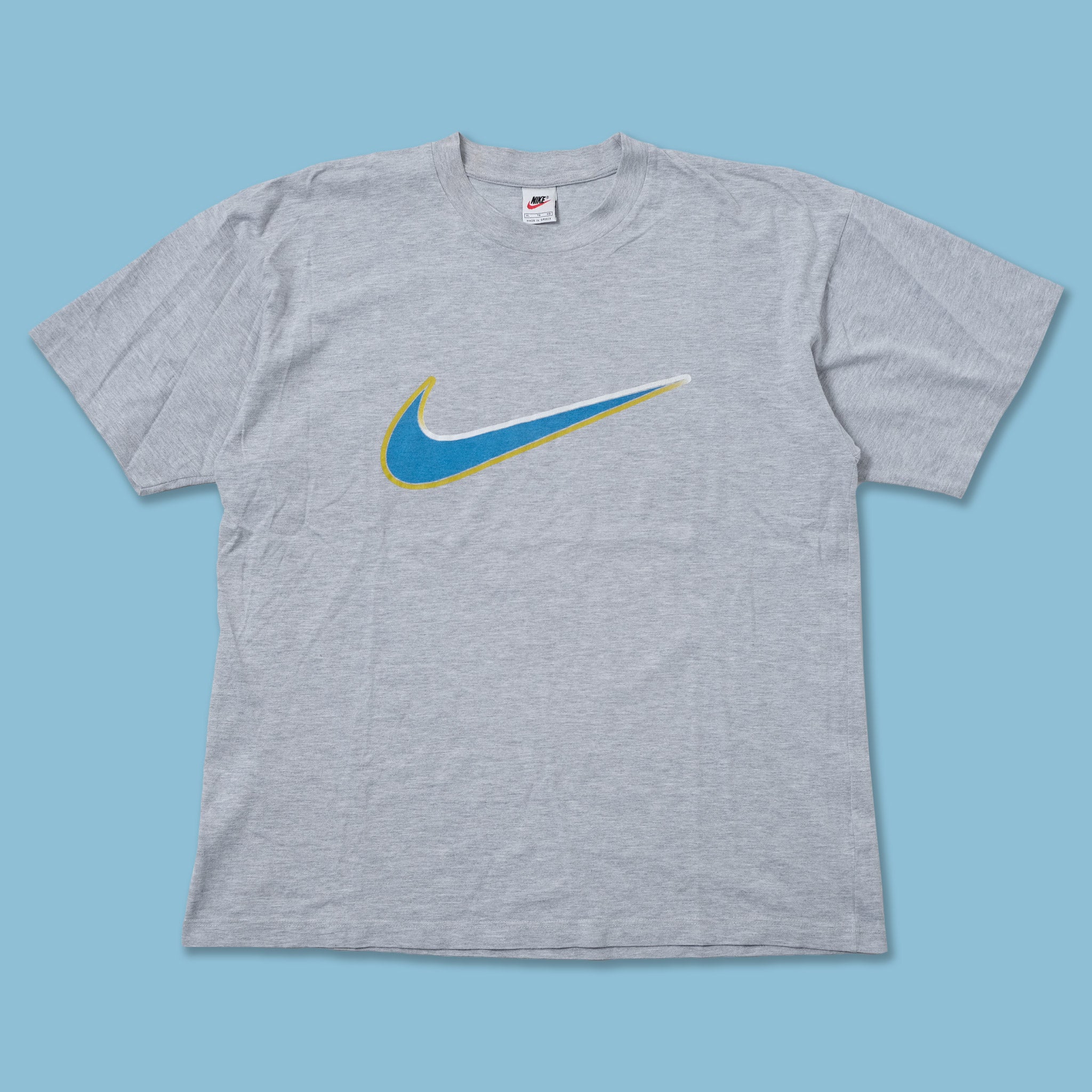 nike t shirt big swoosh