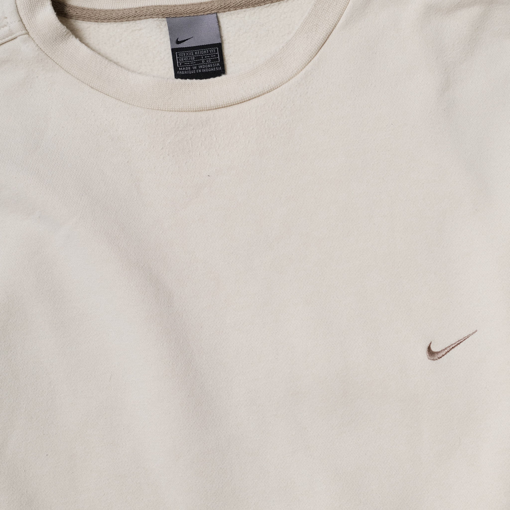 vintage nike sweater beige