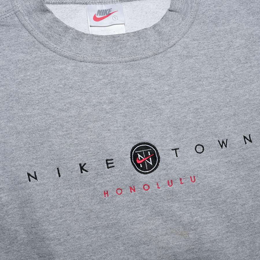 vintage nike town sweatshirt