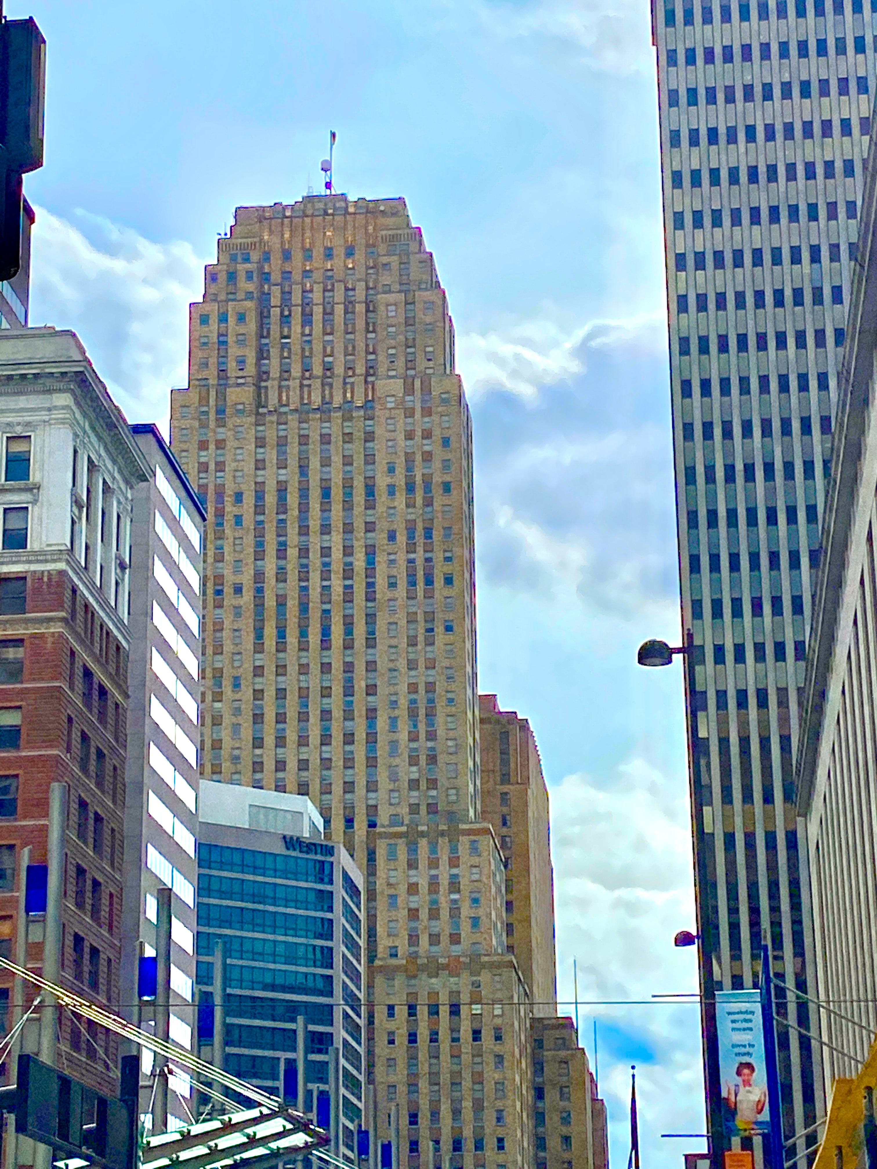 Street View of Carew tower in Cincinnati Ohio