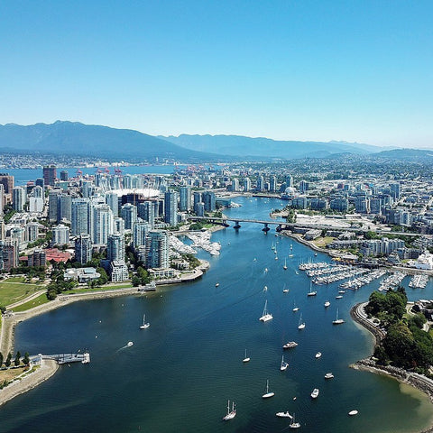 SUP Vancouver in False Creek - Top 5 Stand-Up Paddle Boarding Spots