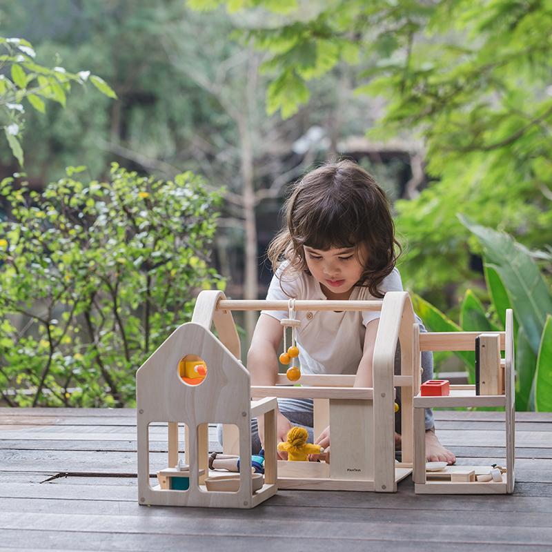 doll house with slide